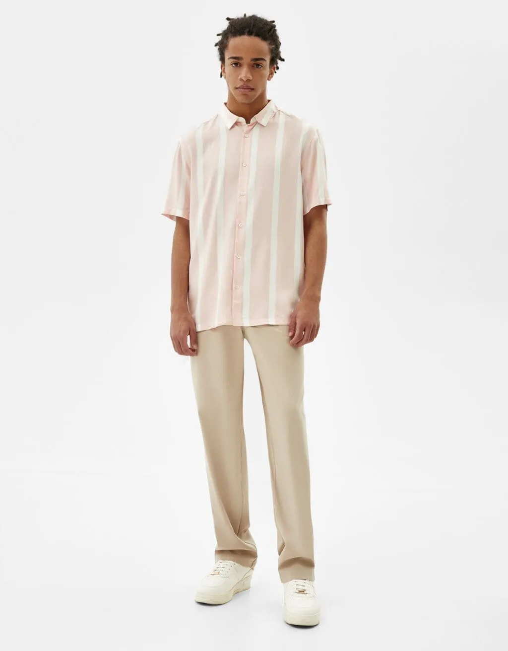 Hemd mit kurzen Ärmeln und Streifen